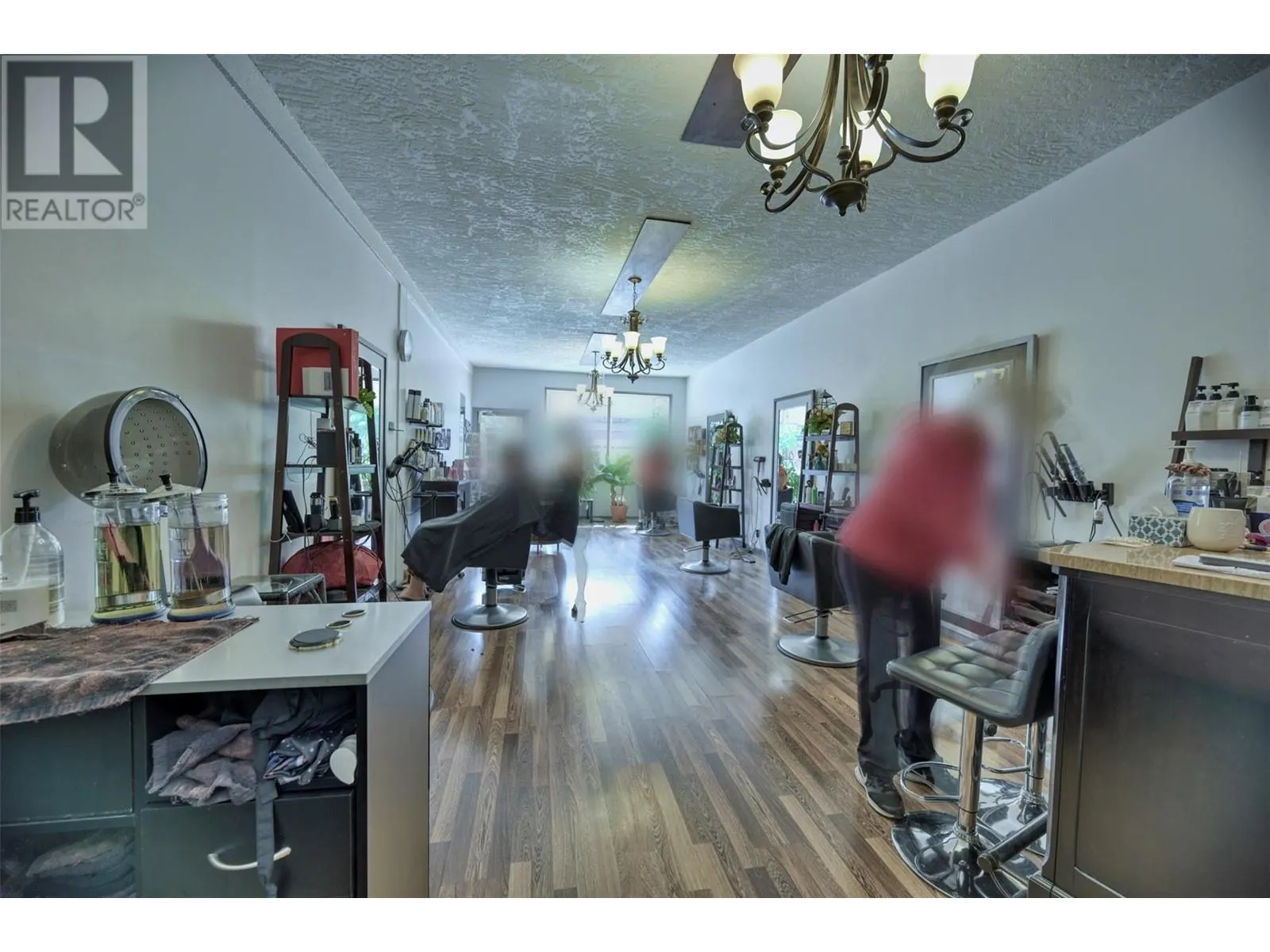 8143 MAIN Street