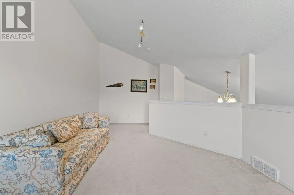 780 10 Street SW Unit# 2