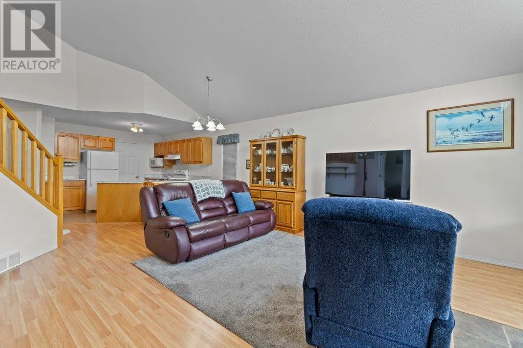 780 10 Street SW Unit# 2