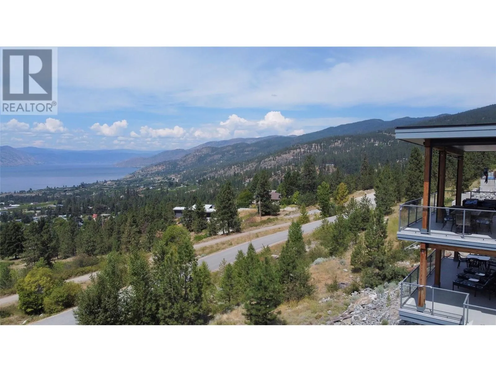 2875 OUTLOOK Way