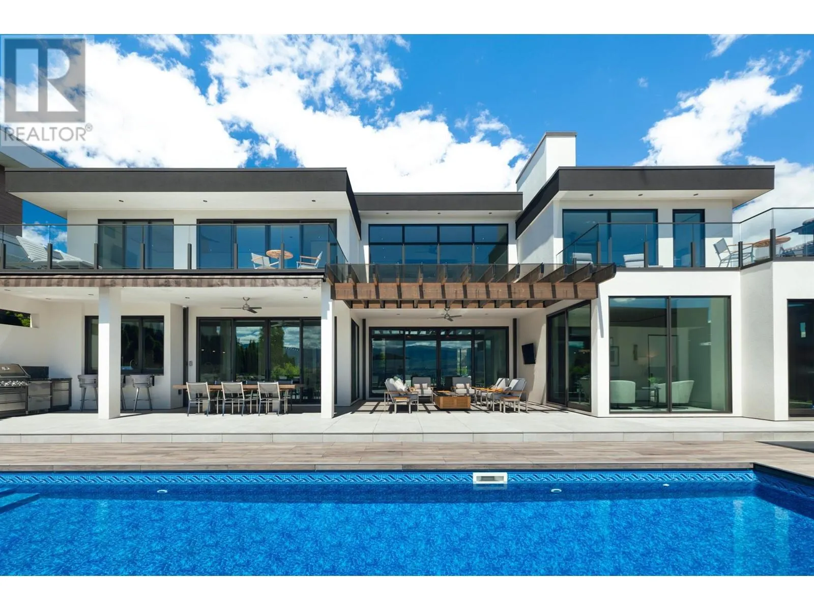 2463 Thacker Drive