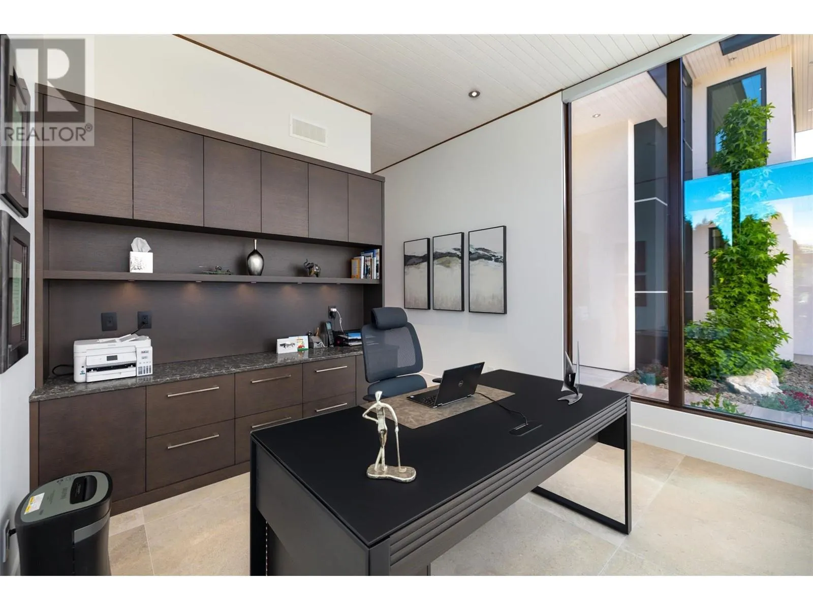 2463 Thacker Drive