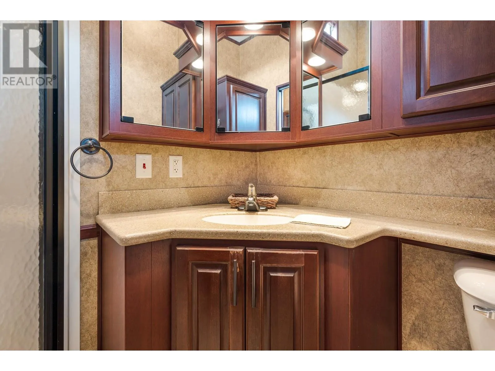 8000 Highland Road Unit# 172