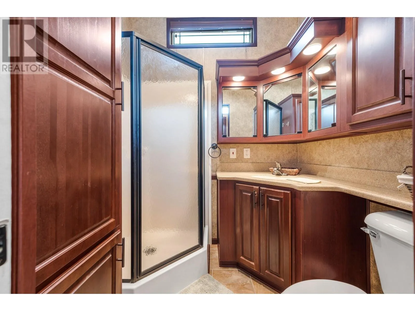 8000 Highland Road Unit# 172