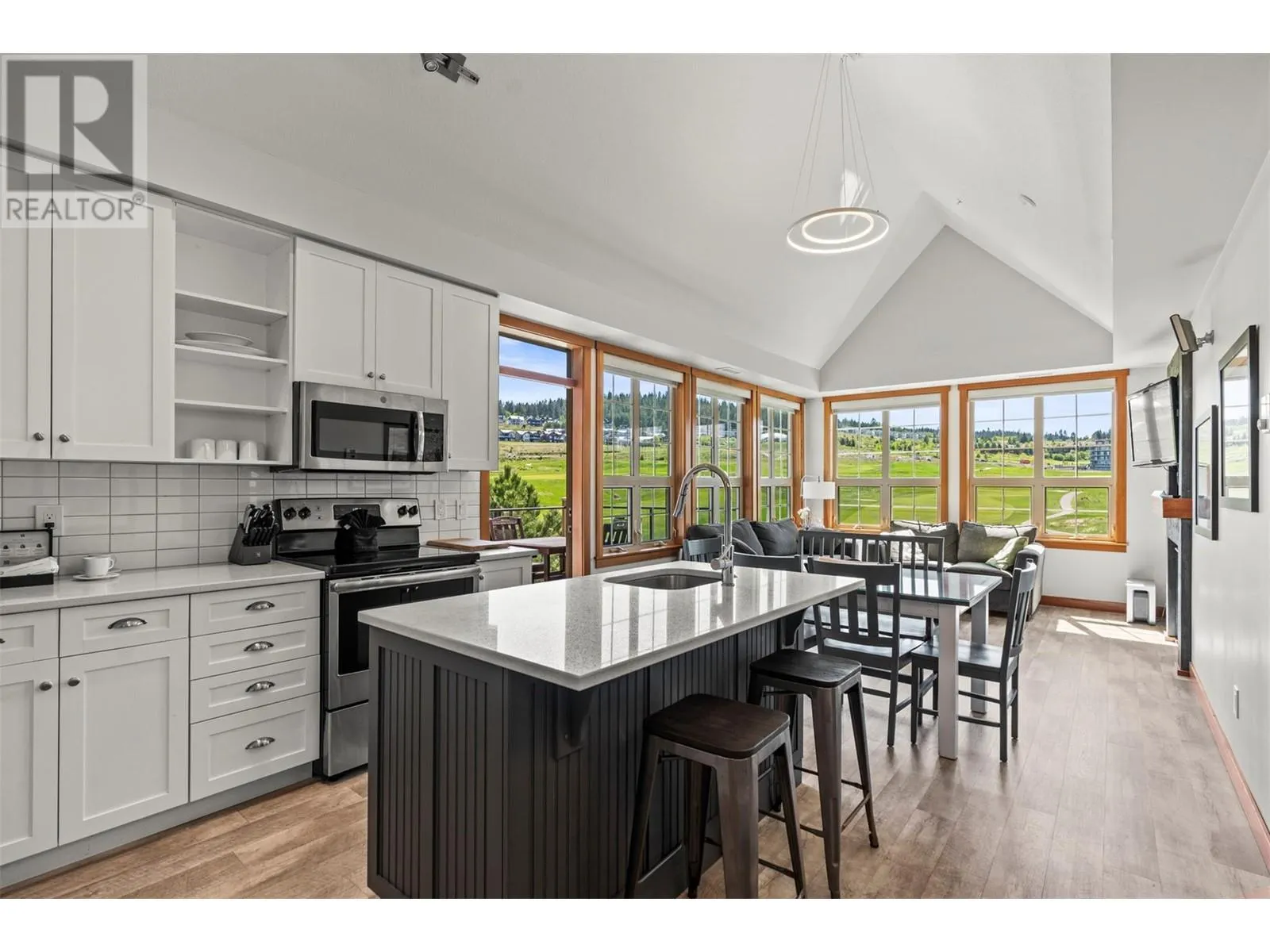 105 Village Centre Court Unit# 426