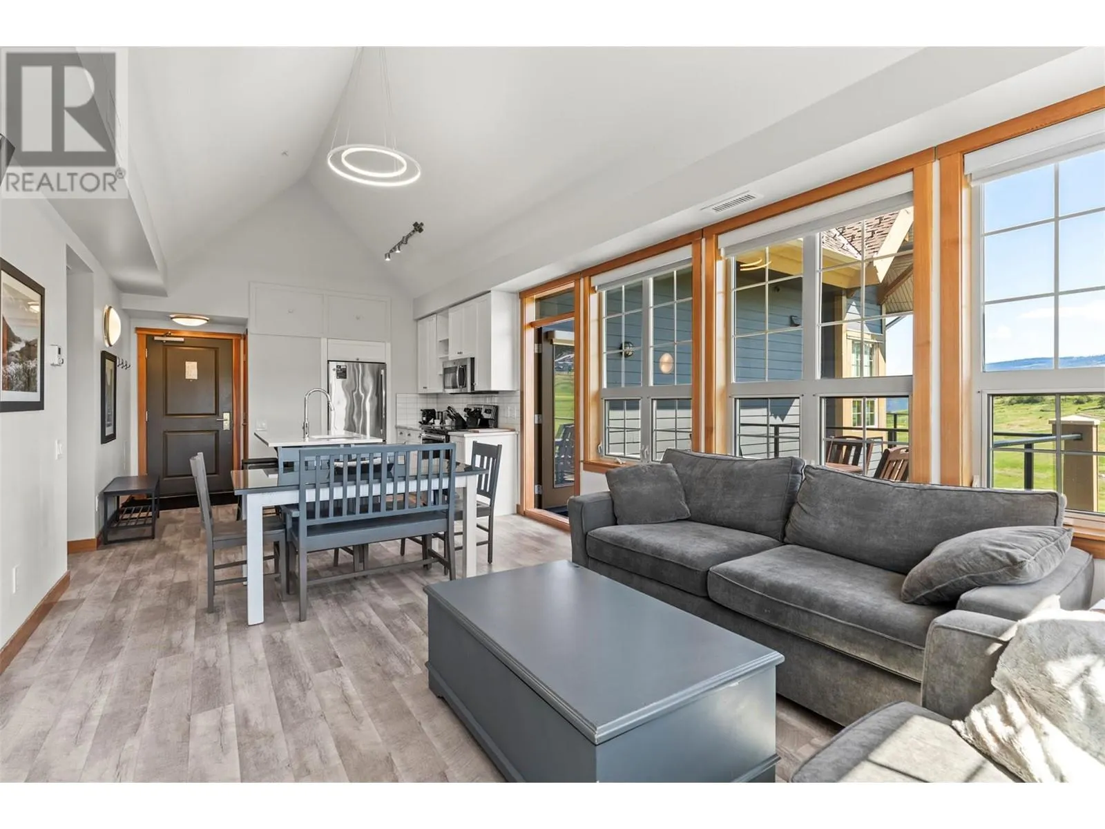 105 Village Centre Court Unit# 426