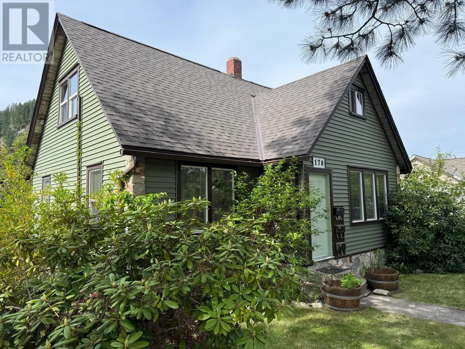 178 Columbia Avenue