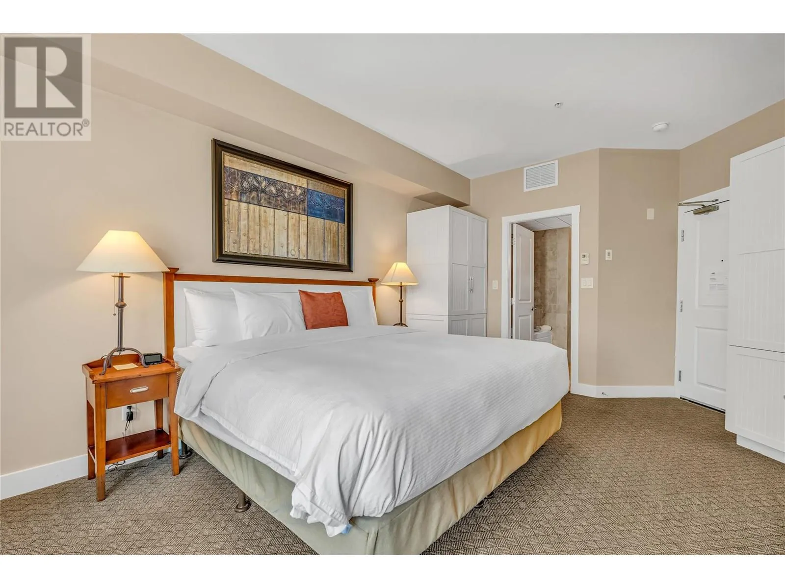12811 Lakeshore Drive S Unit# 410/411