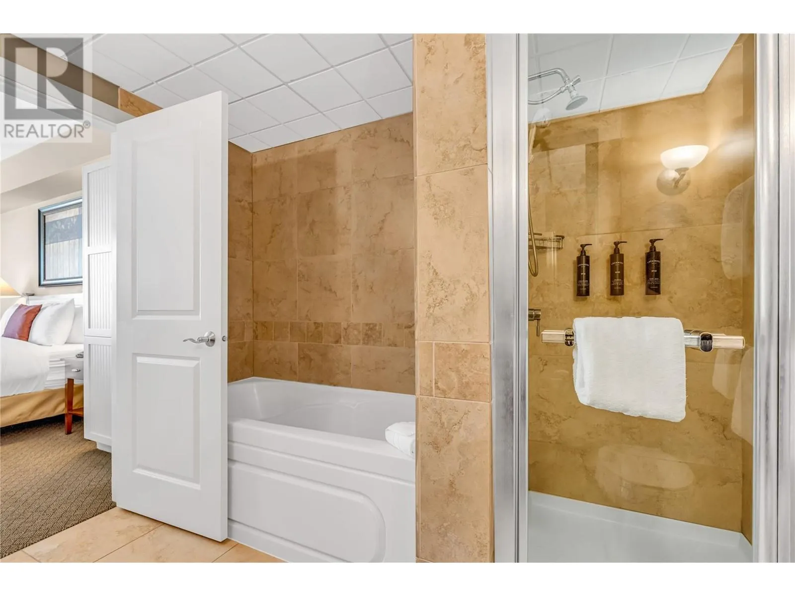 12811 Lakeshore Drive S Unit# 410/411