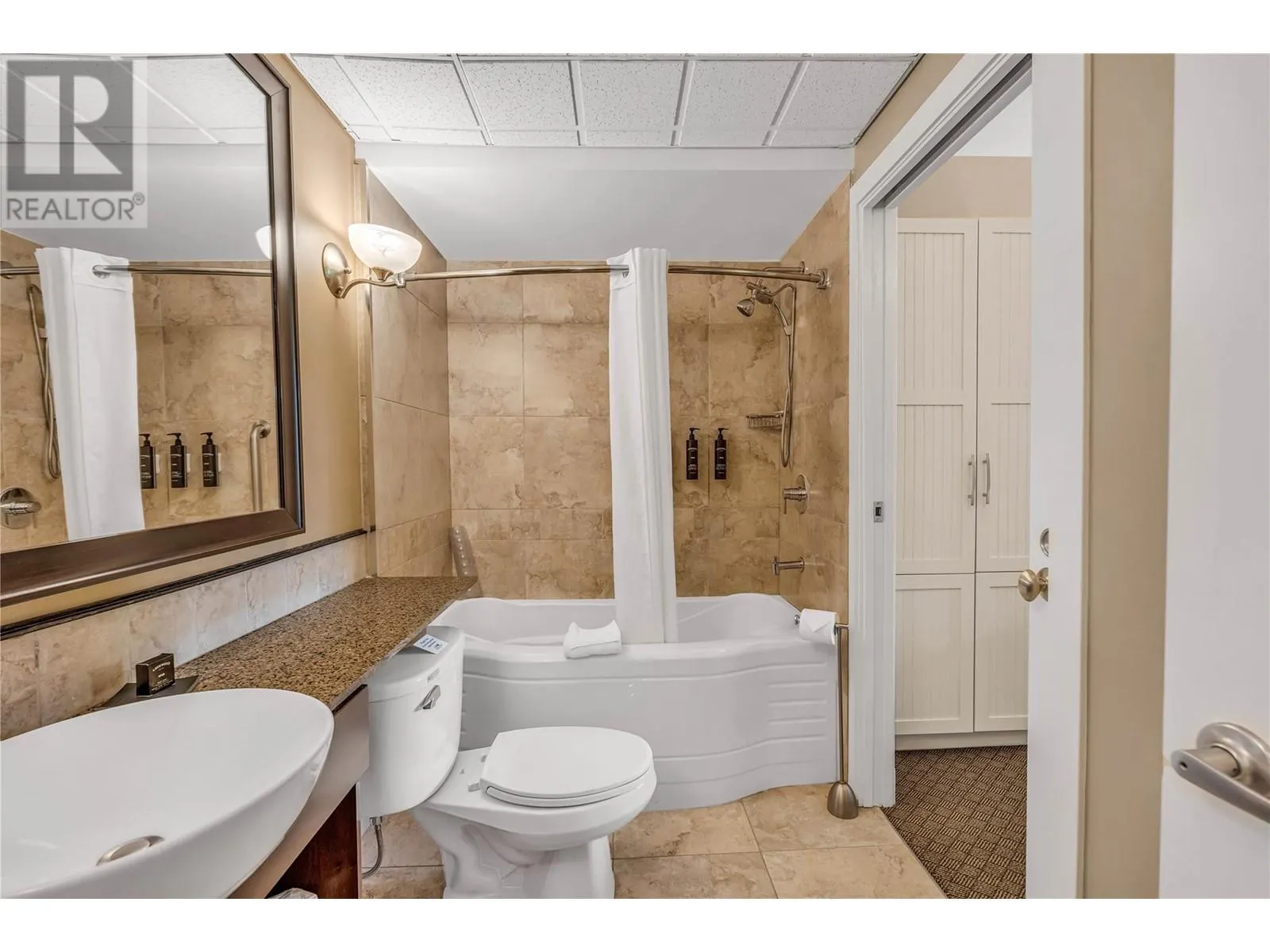 12811 Lakeshore Drive S Unit# 410/411