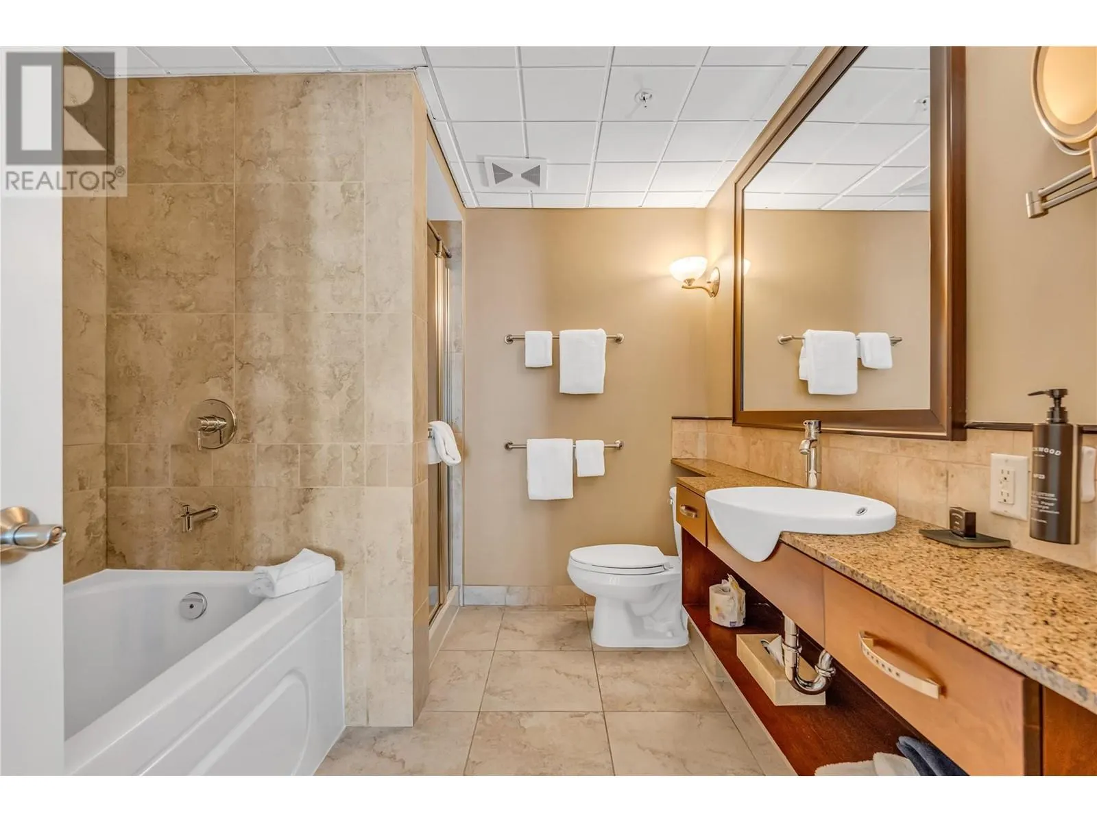 12811 Lakeshore Drive S Unit# 410/411