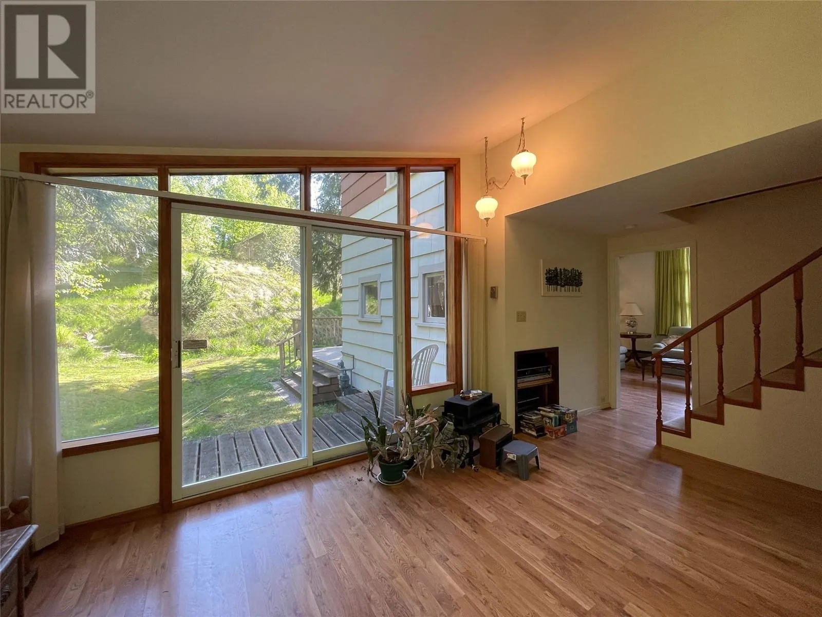 1706 Bealby Road