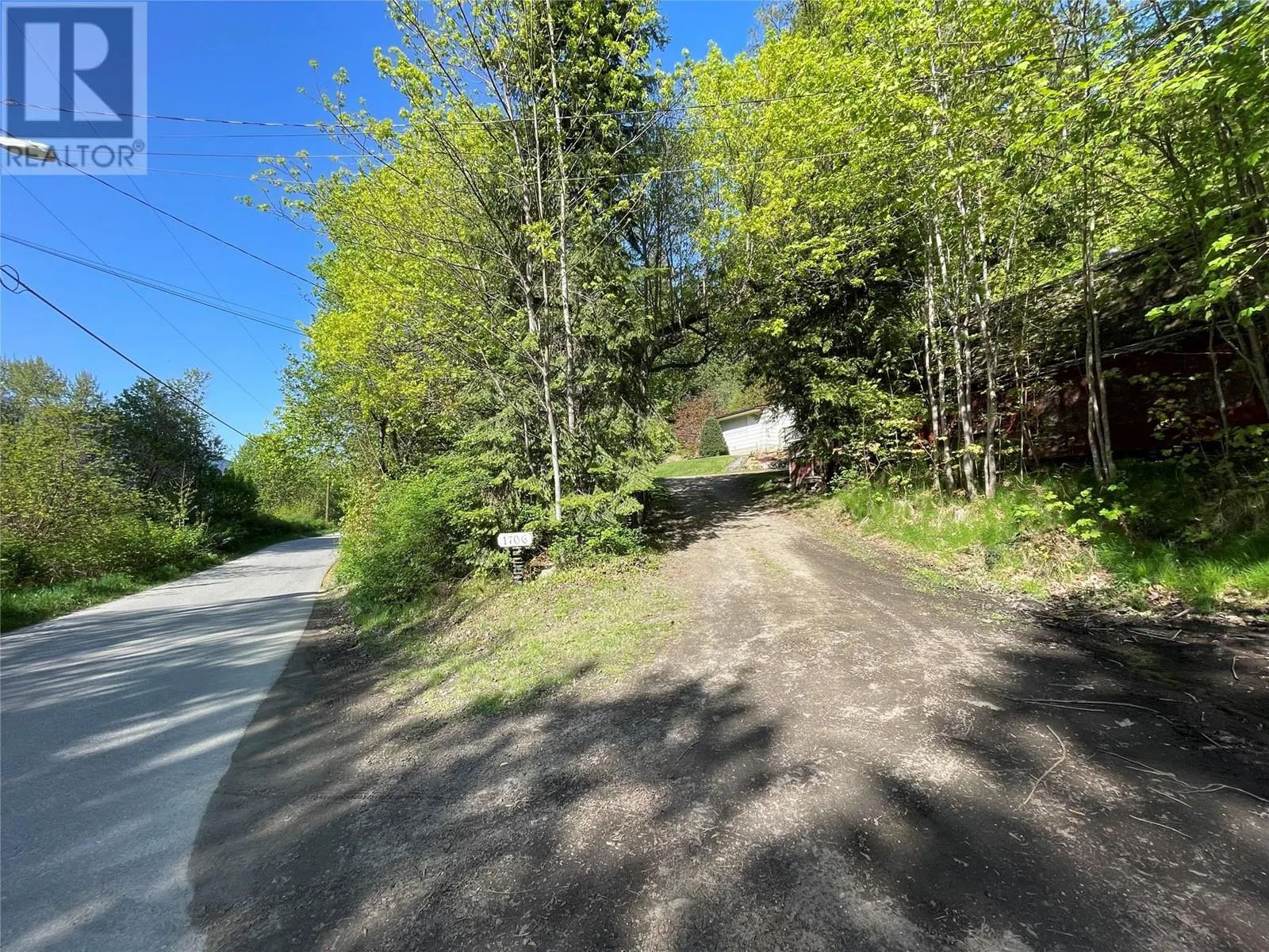 1706 Bealby Road