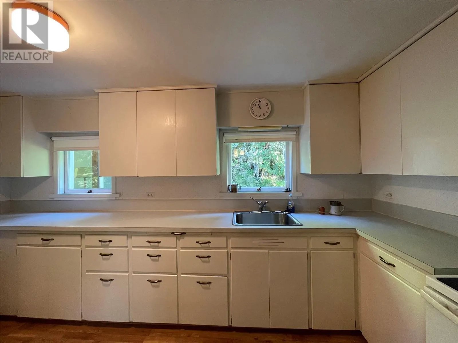 1706 Bealby Road
