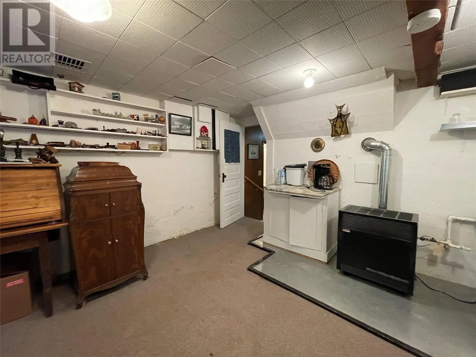 1706 Bealby Road