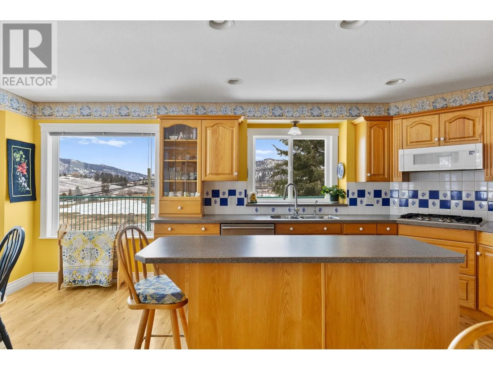 15326 Oyama Road