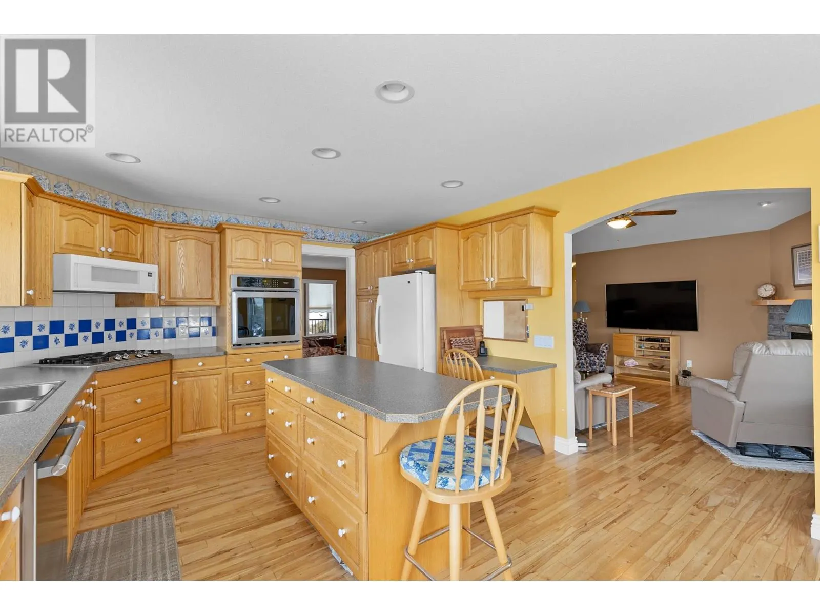 15326 Oyama Road
