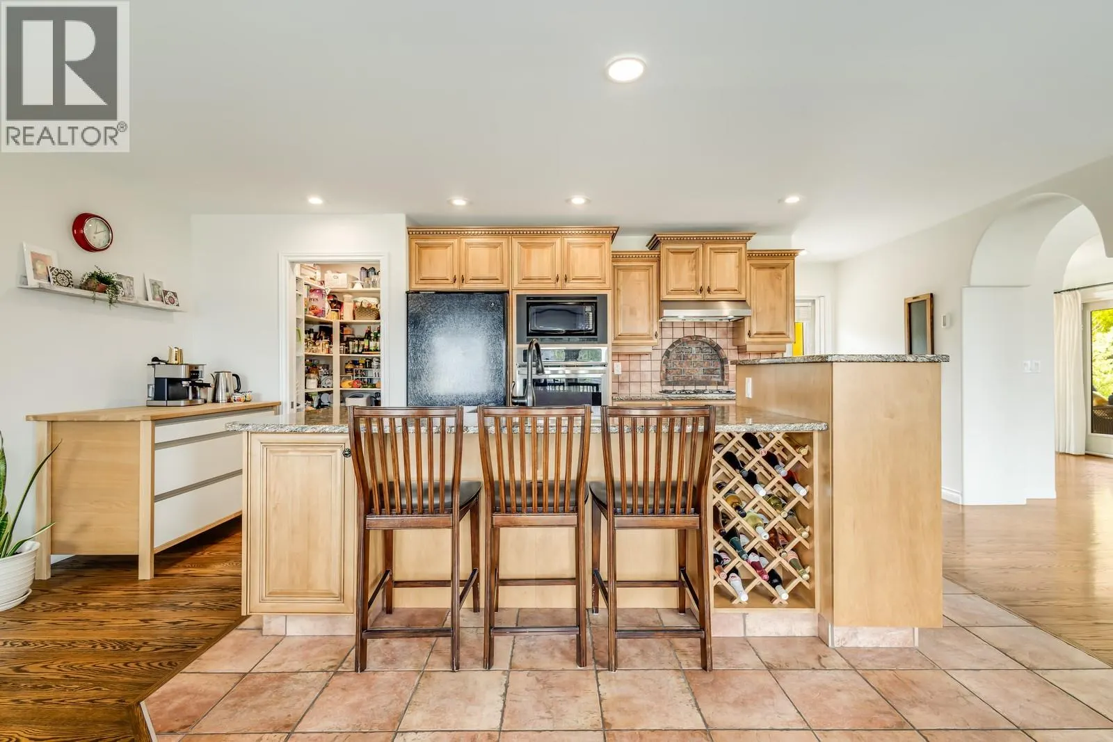 471 Okaview Road