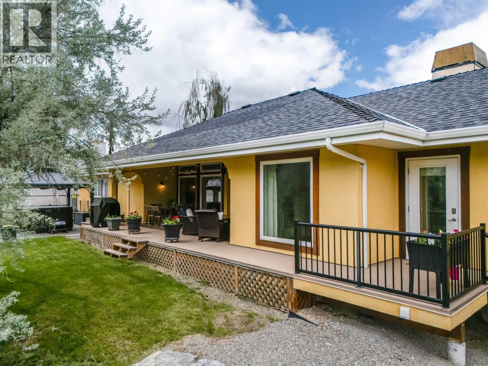 471 Okaview Road