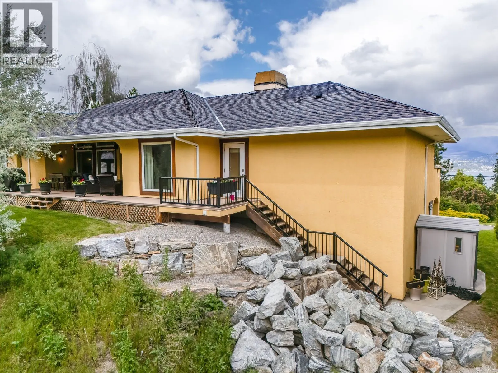 471 Okaview Road