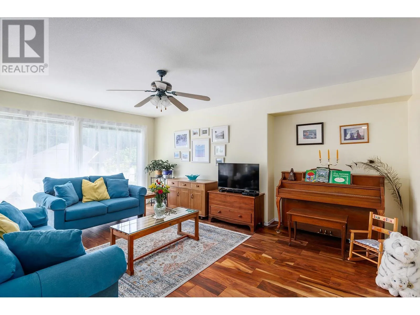 356 Woodpark Crescent