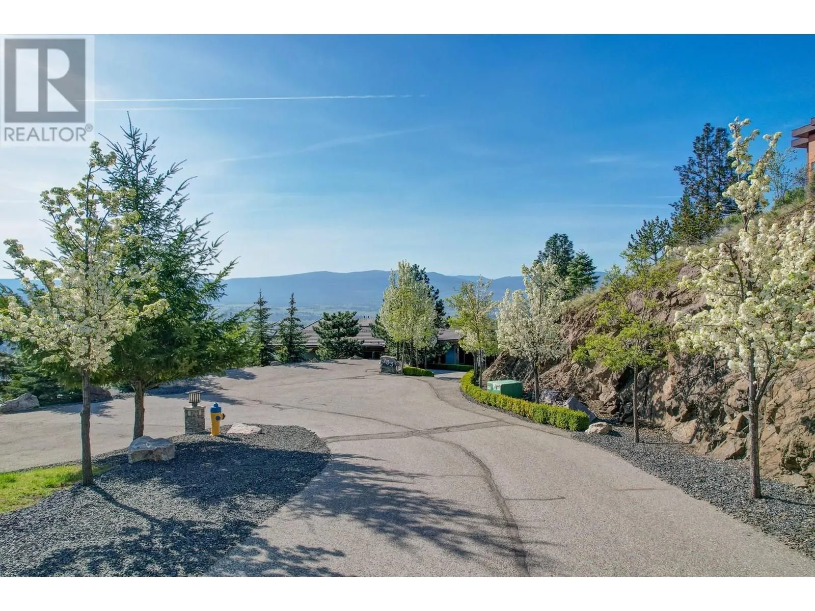 733 Forestridge Lane