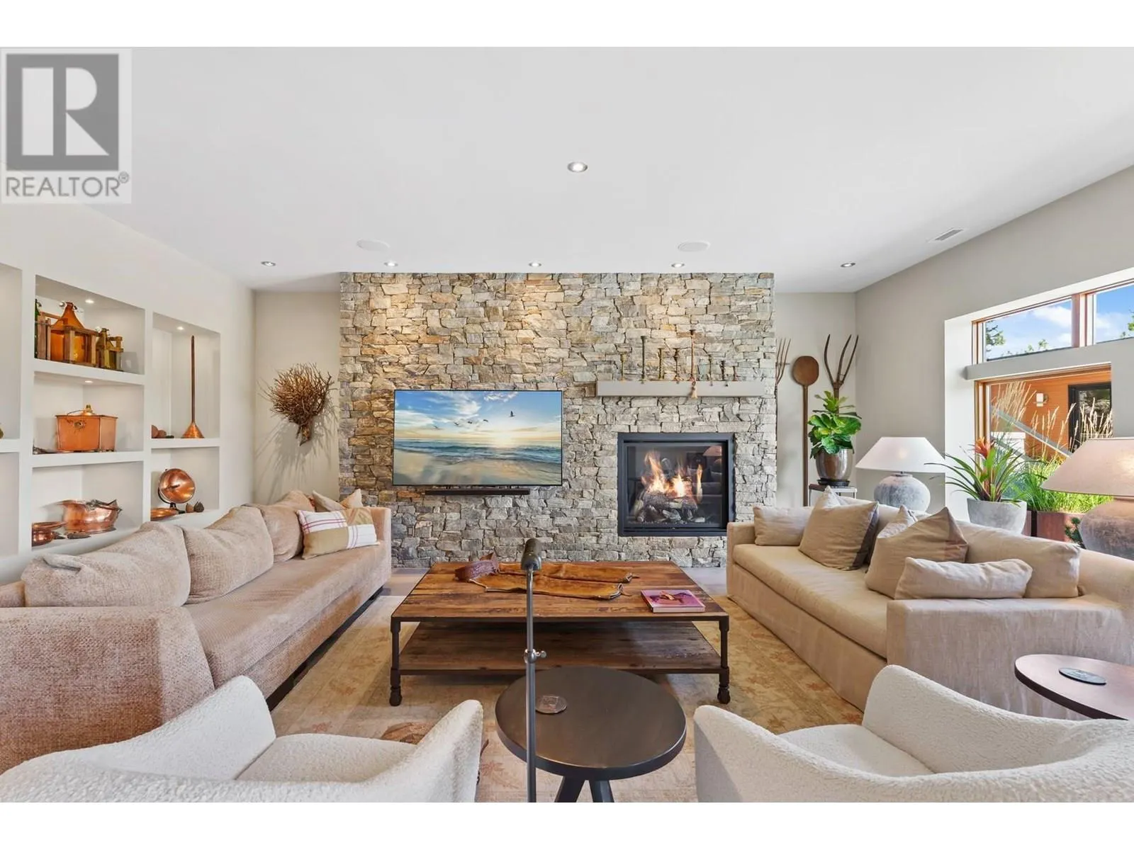 733 Forestridge Lane