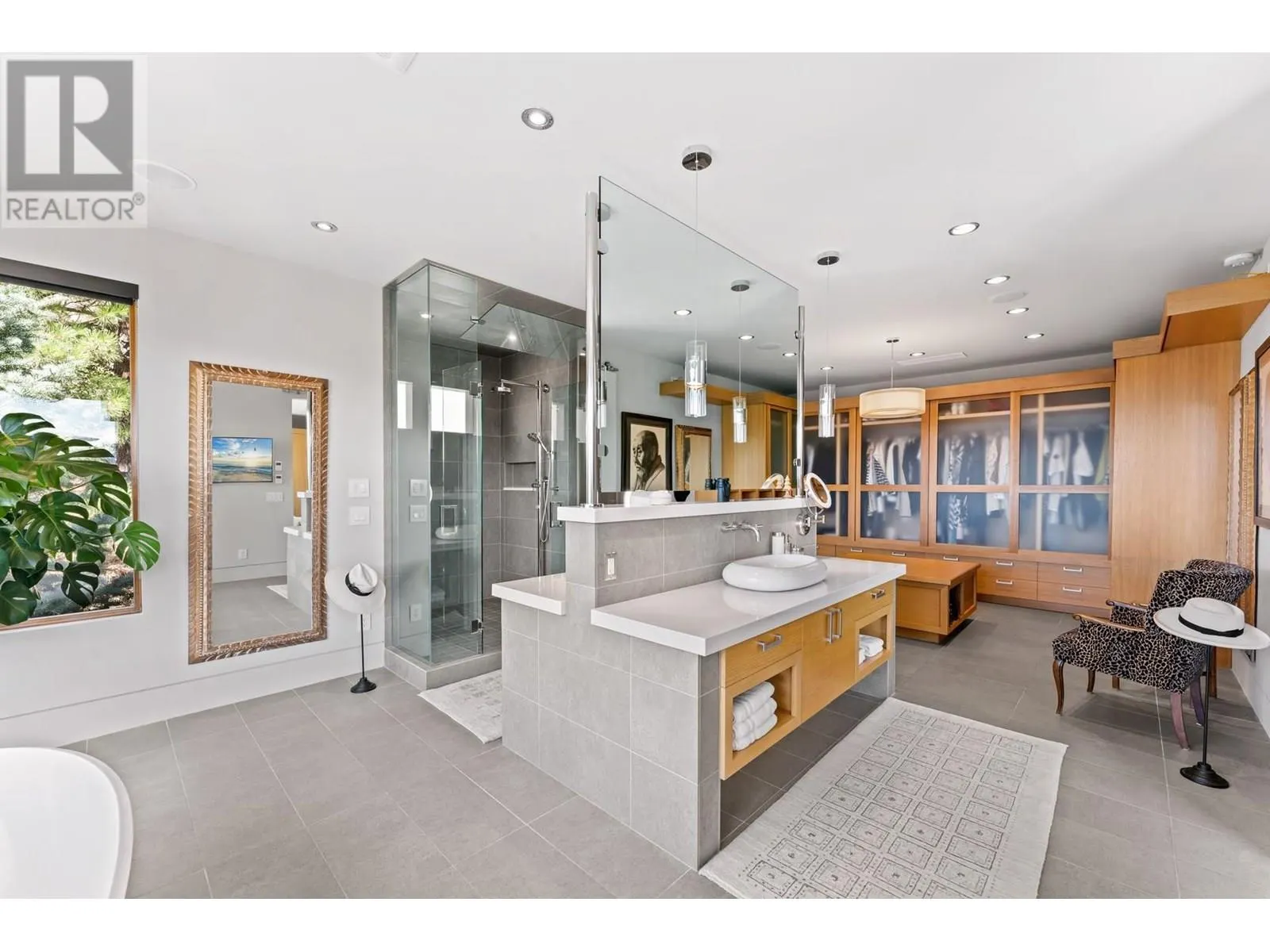 733 Forestridge Lane