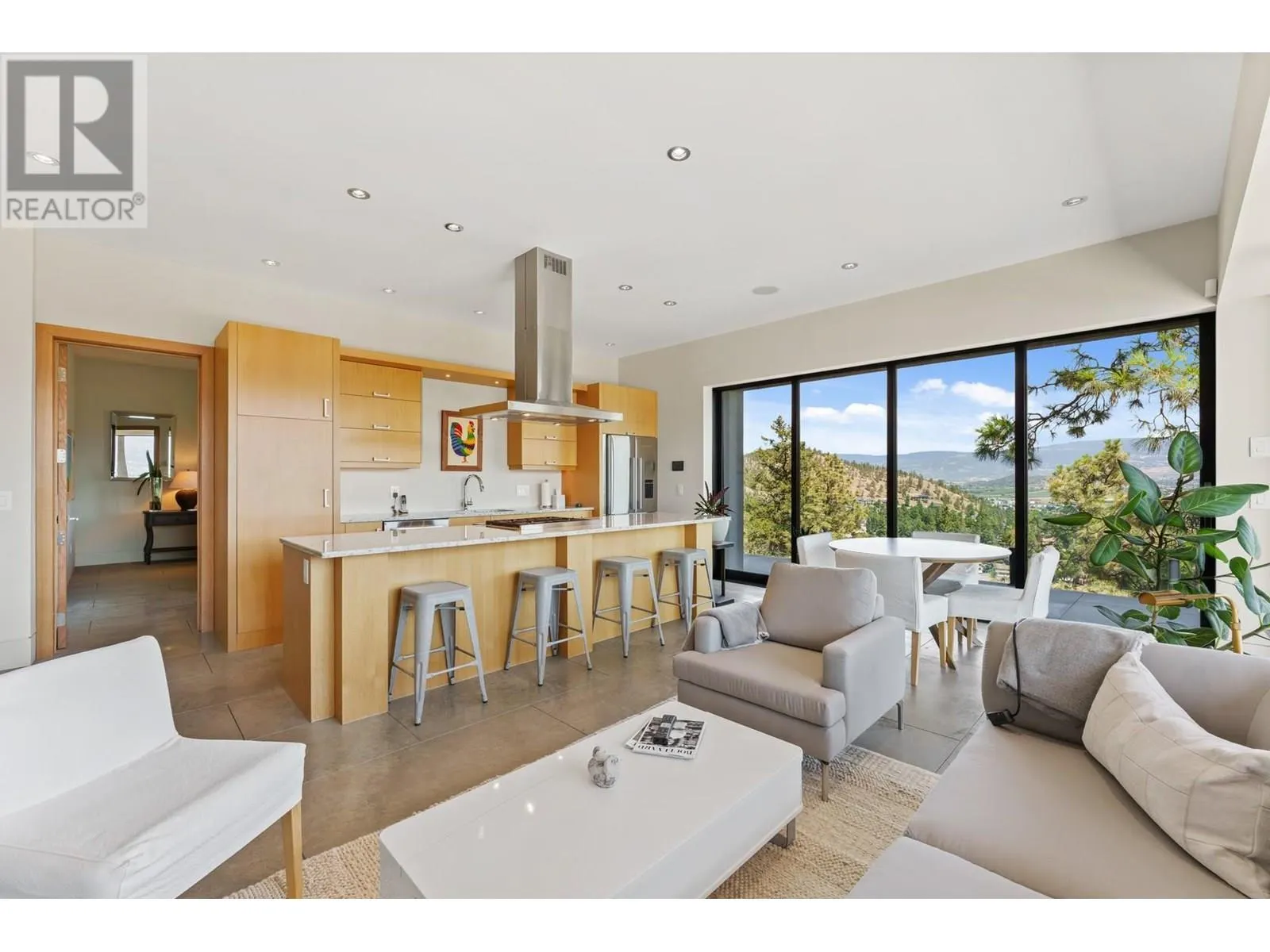 733 Forestridge Lane
