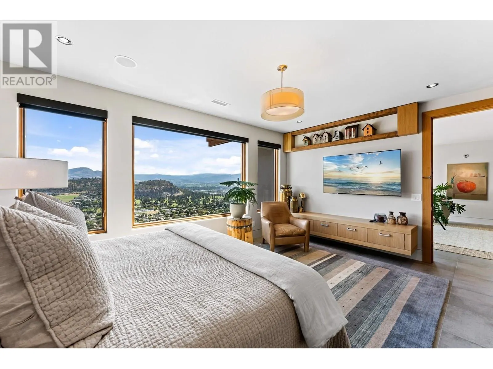 733 Forestridge Lane