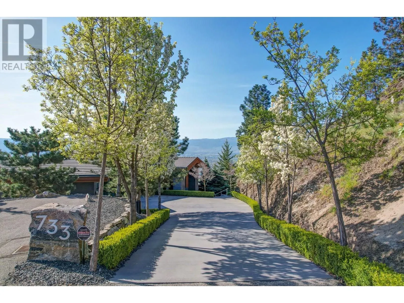 733 Forestridge Lane
