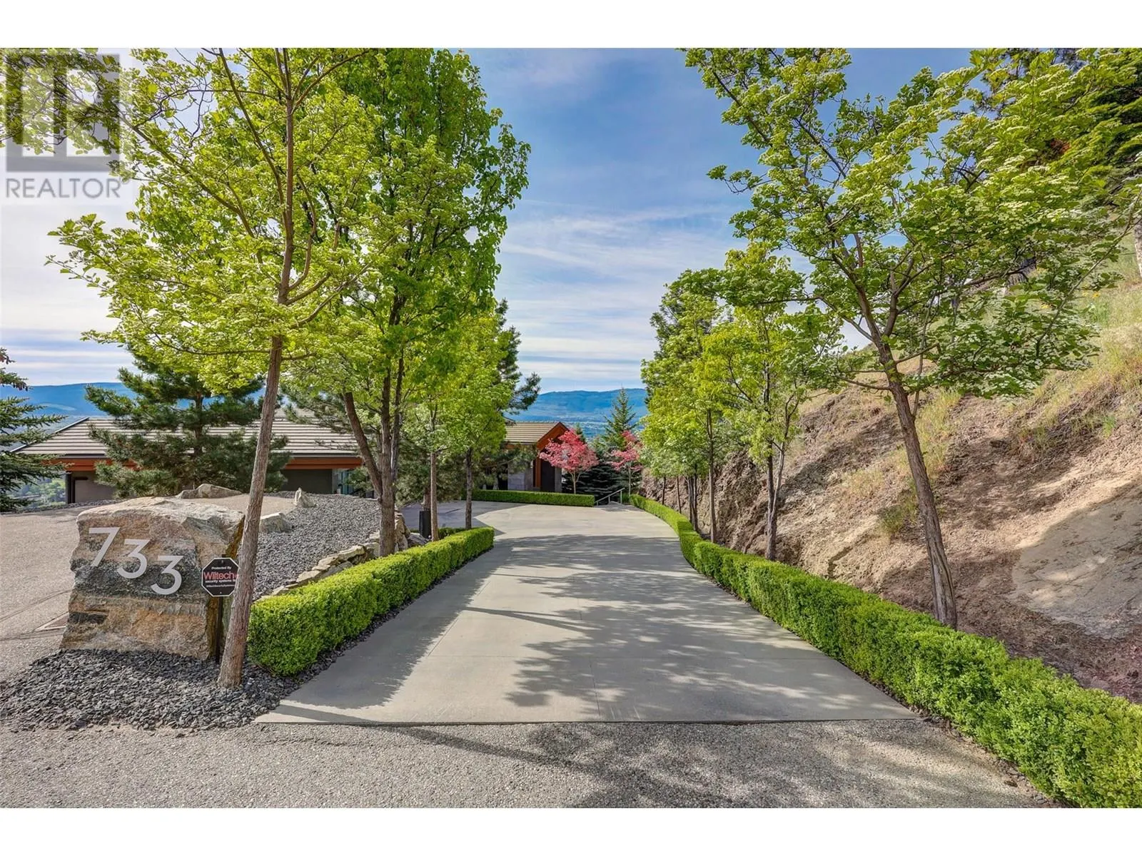733 Forestridge Lane