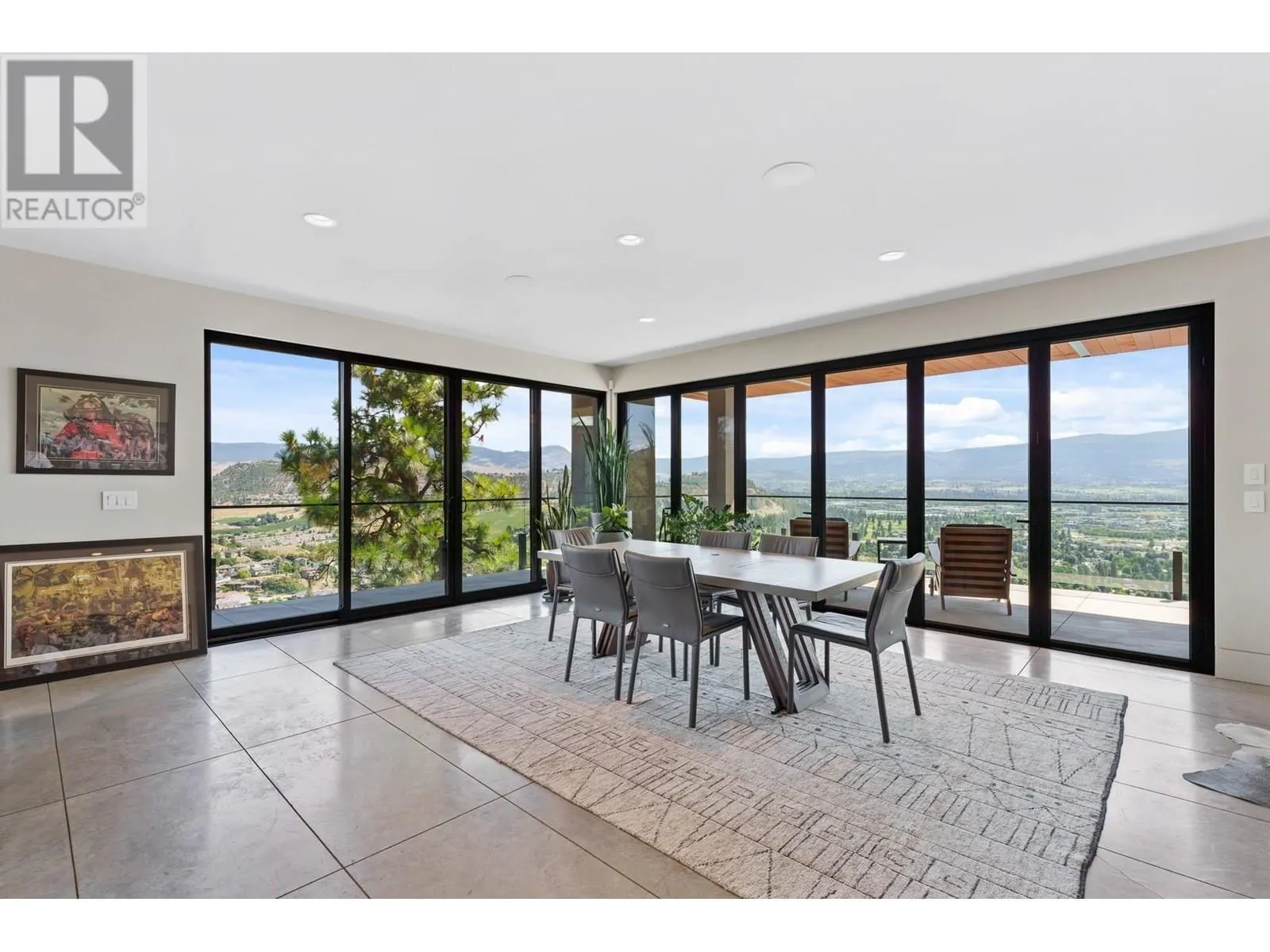 733 Forestridge Lane
