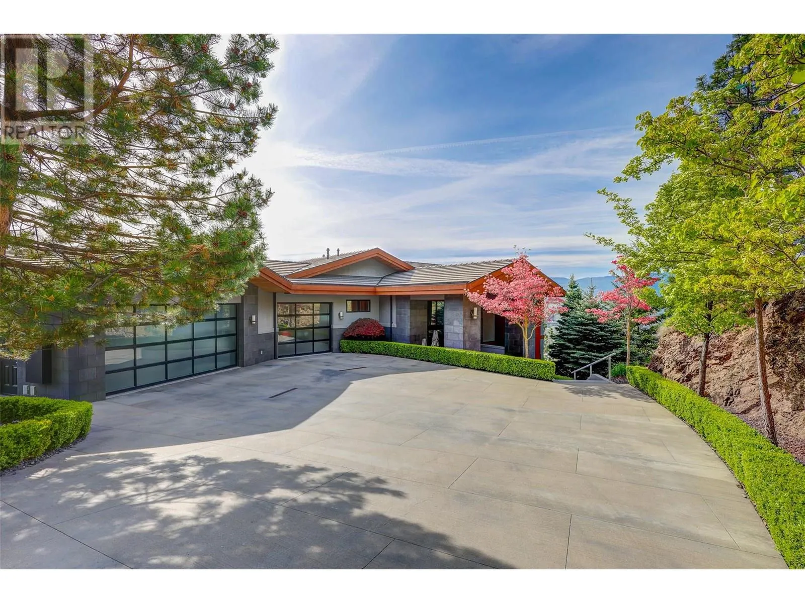 733 Forestridge Lane