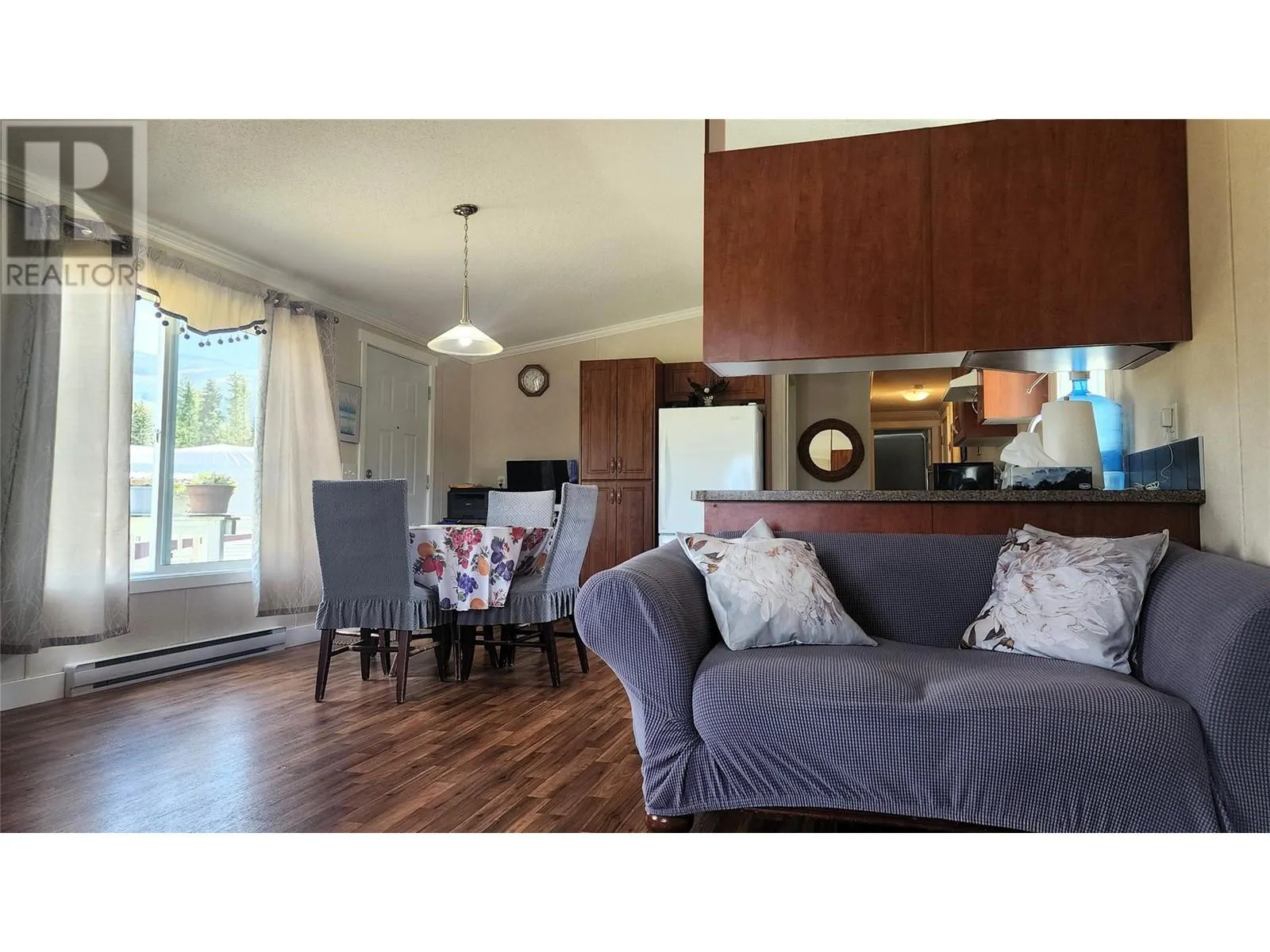 3237 Creighton Valley Road