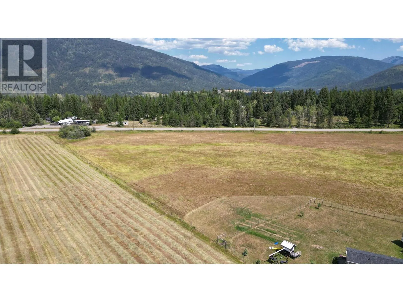 3237 Creighton Valley Road