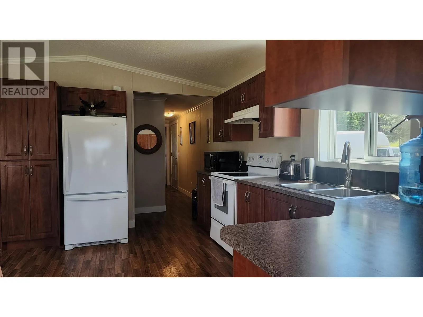 3237 Creighton Valley Road