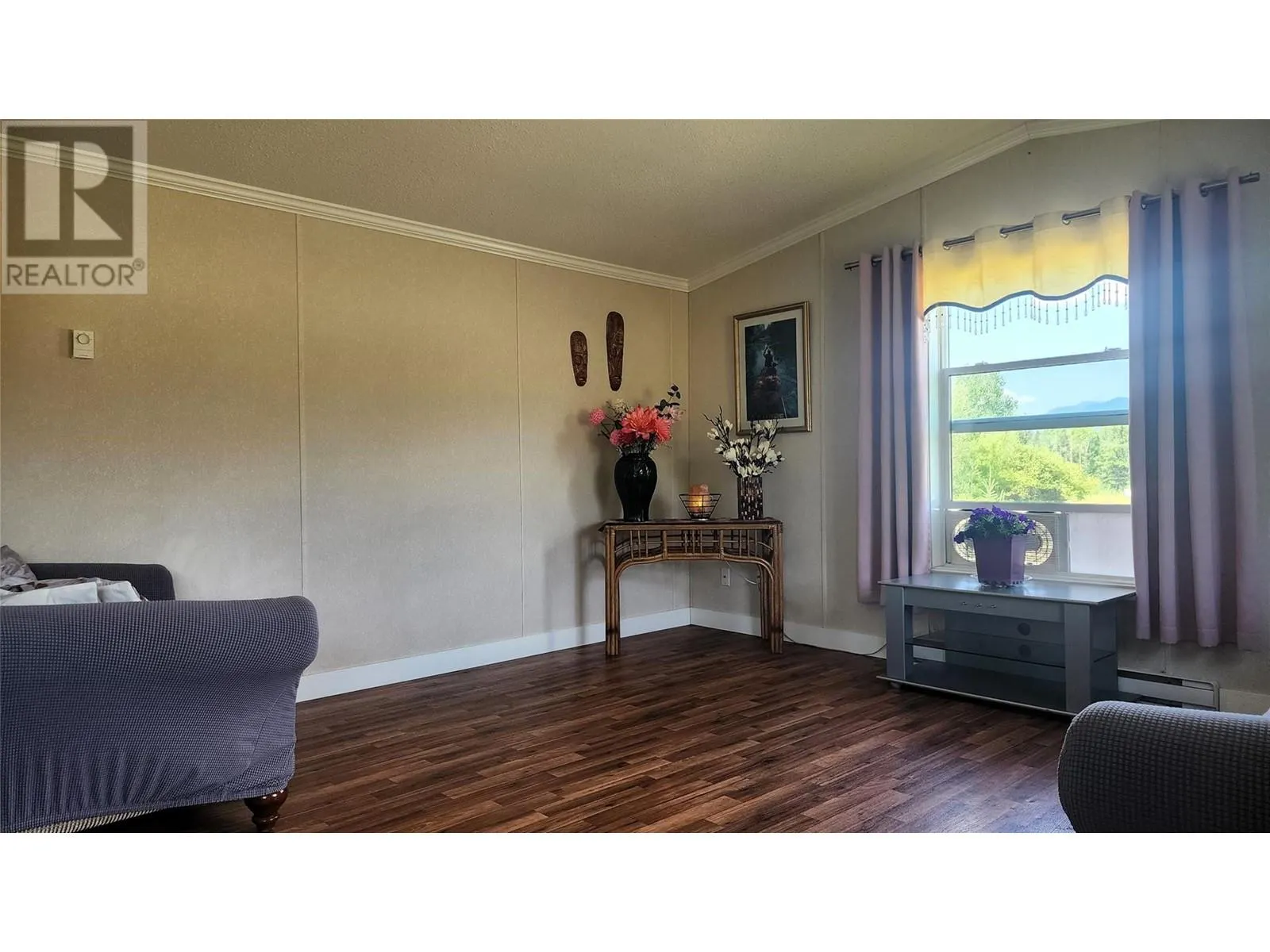 3237 Creighton Valley Road
