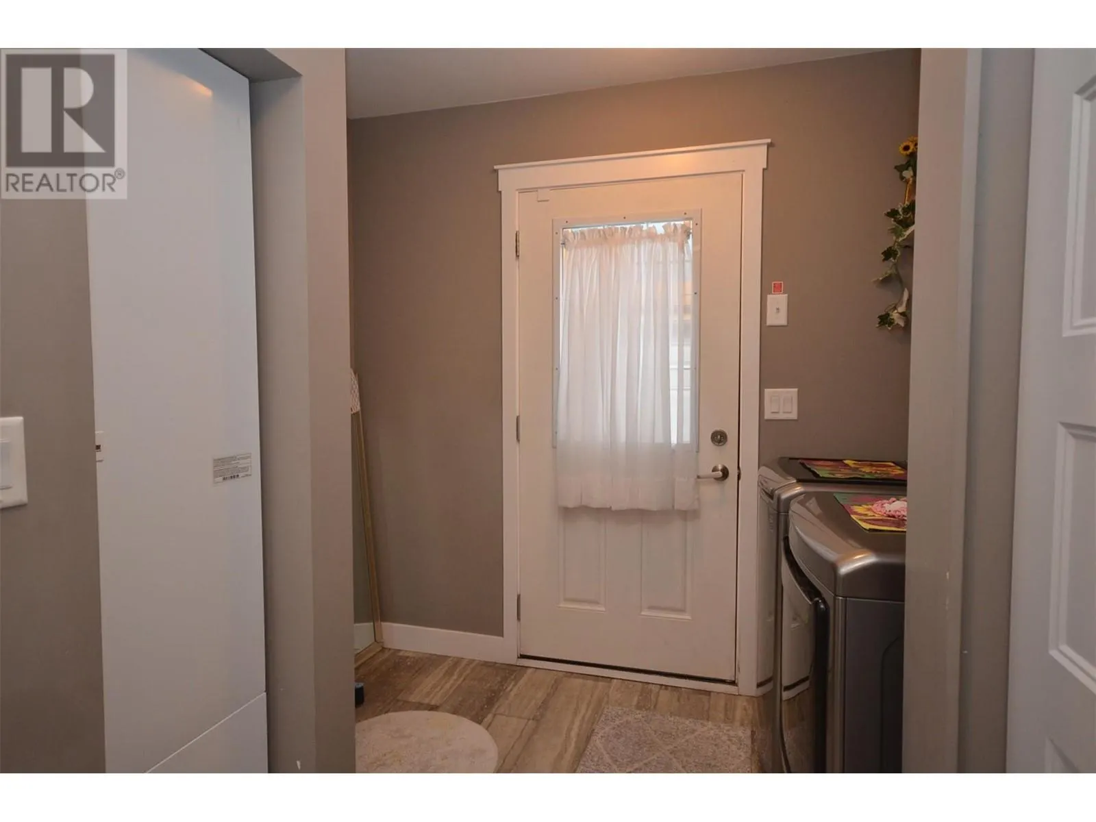 9510 HIGHWAY 97 N Unit# 157