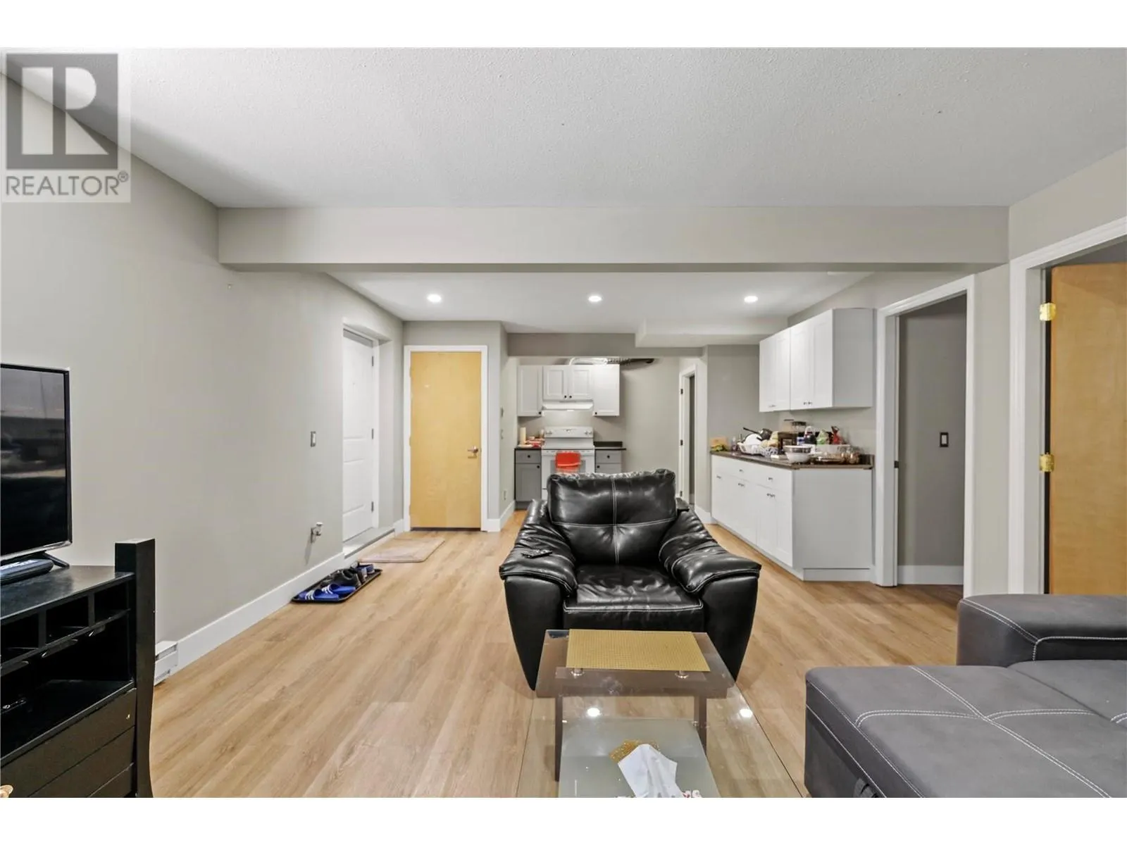 11592 Okanagan Centre Road E