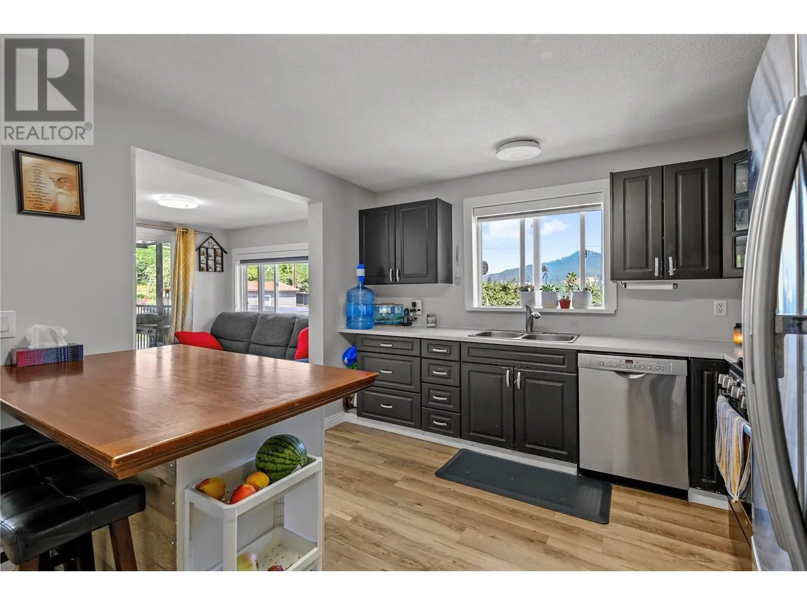 11592 Okanagan Centre Road E