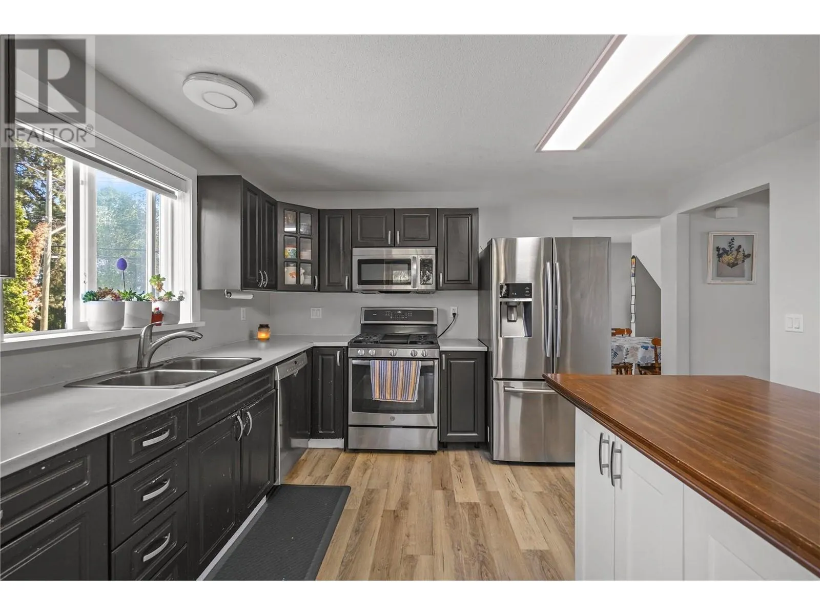 11592 Okanagan Centre Road E