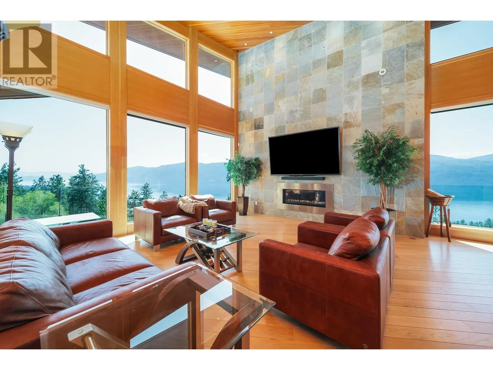 13889 Ogilvey Lane