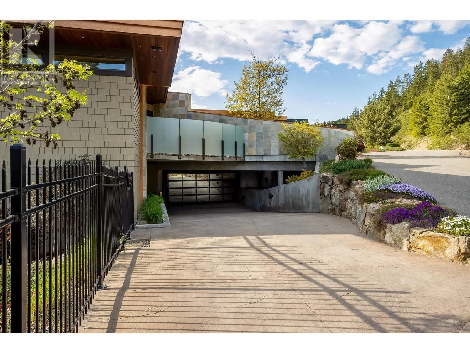 13889 Ogilvey Lane