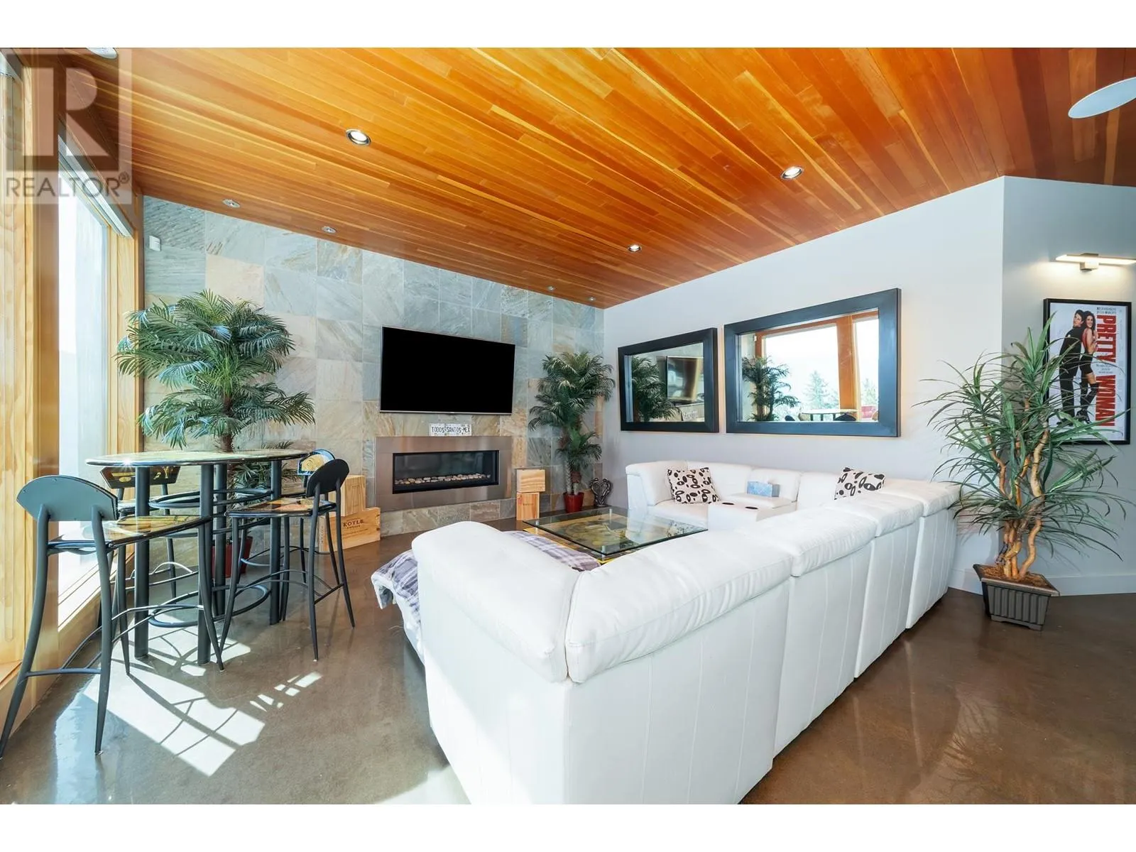 13889 Ogilvey Lane