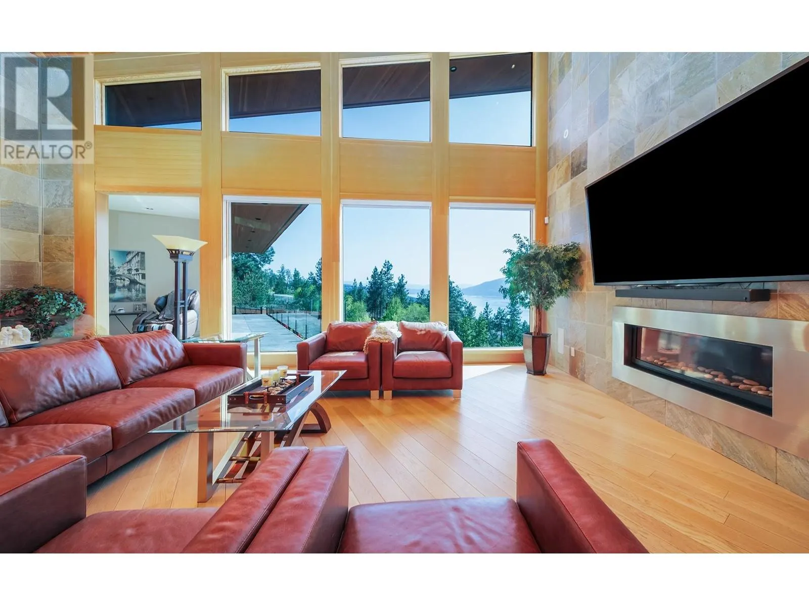 13889 Ogilvey Lane