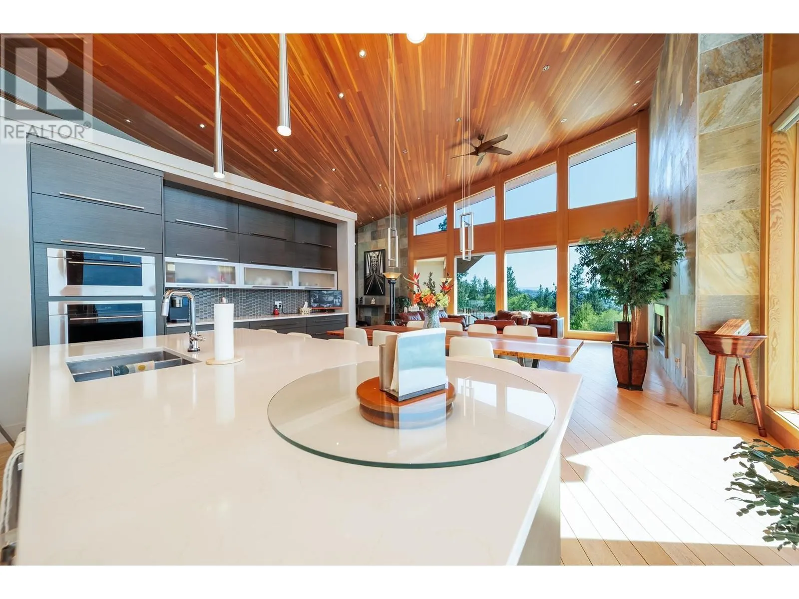13889 Ogilvey Lane
