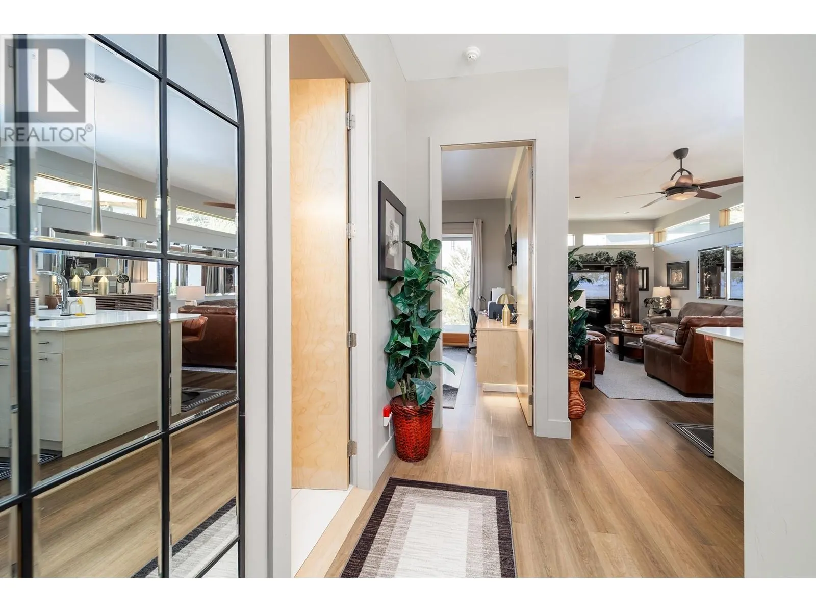 13889 Ogilvey Lane