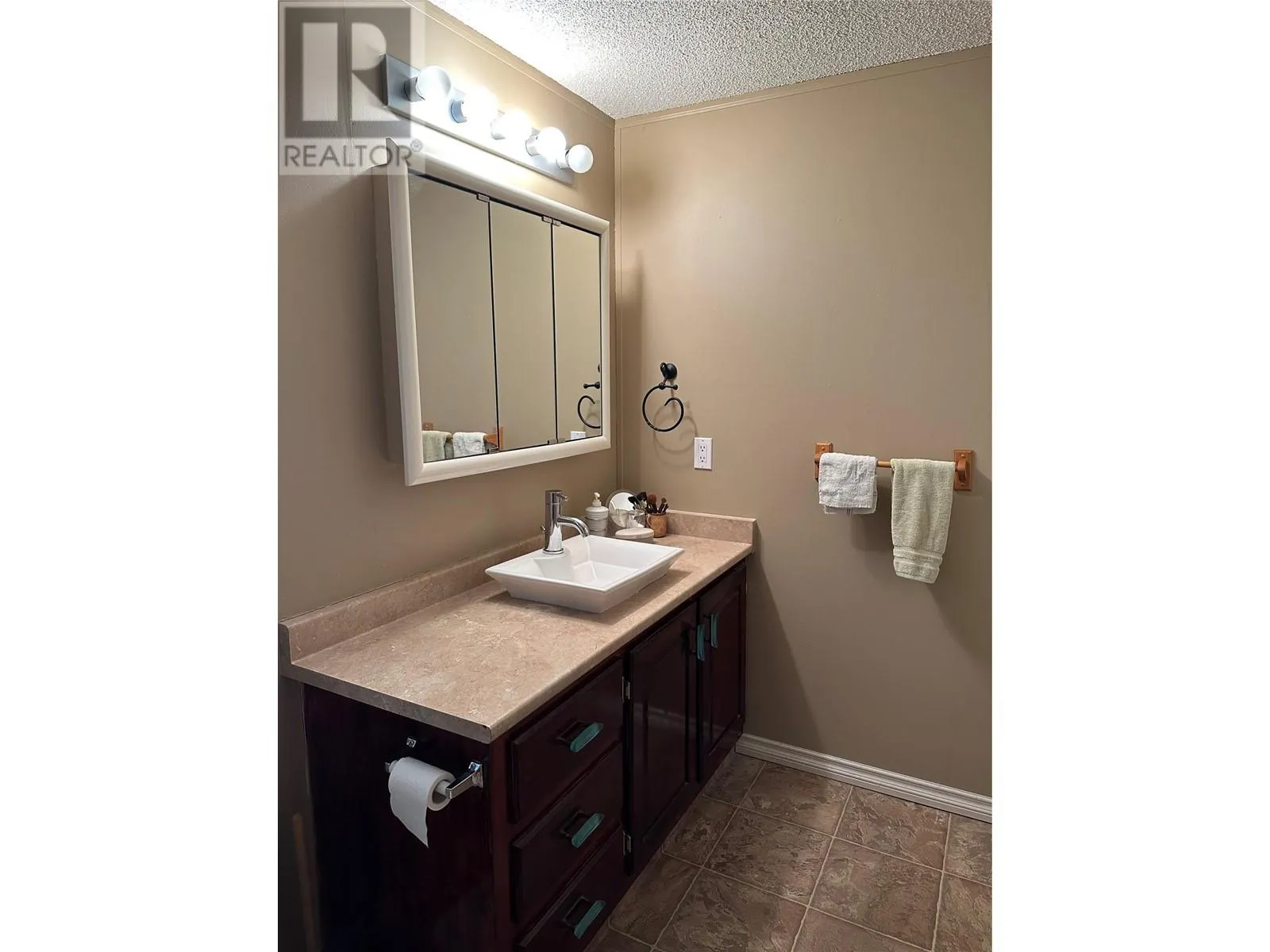 5484 25 Avenue Unit# A6