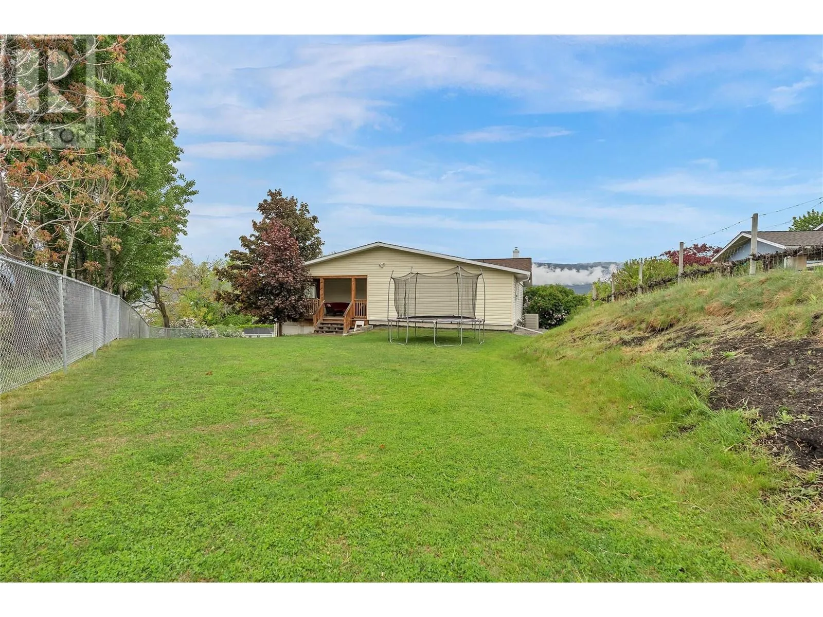 6528 Lipsett Crescent